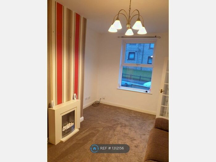 2 Bedroom Terraced House To Rent In Hampshire Street, Huddersfield HD5