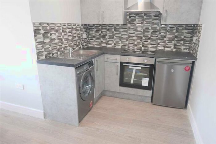 Studio To Rent In High Street, West Bromwich, B70