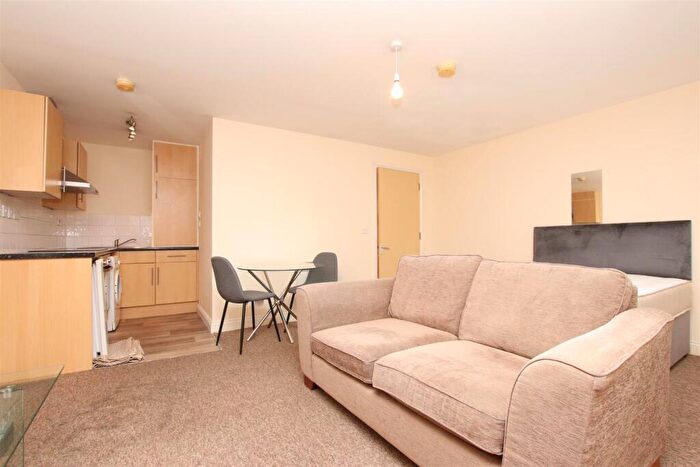 Flat To Rent In St. Stephens Street, Bristol, BS1