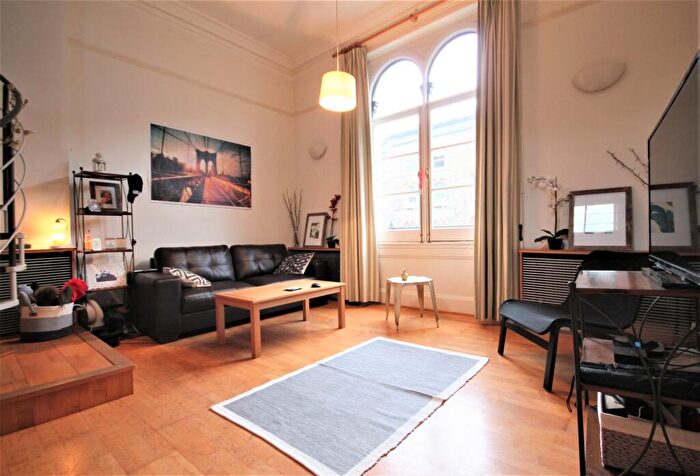 1 Bedroom Flat To Rent In Regents Park Road, Primrose Hill, NW1