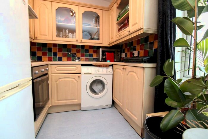 1 Bedroom Apartment To Rent In Tolworth, KT6