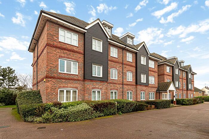 1 Bedroom Flat For Sale In Cadwell Lane, Hitchin, SG4