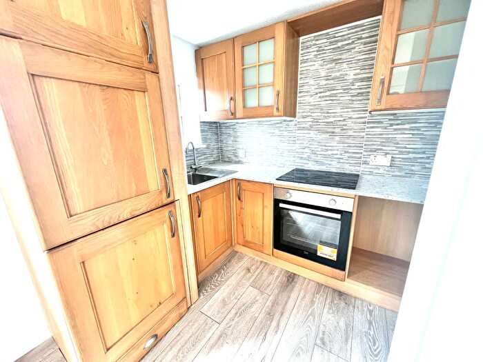 1 Bedroom Flat To Rent In Tremona Road, Southampton, Hampshire, SO16
