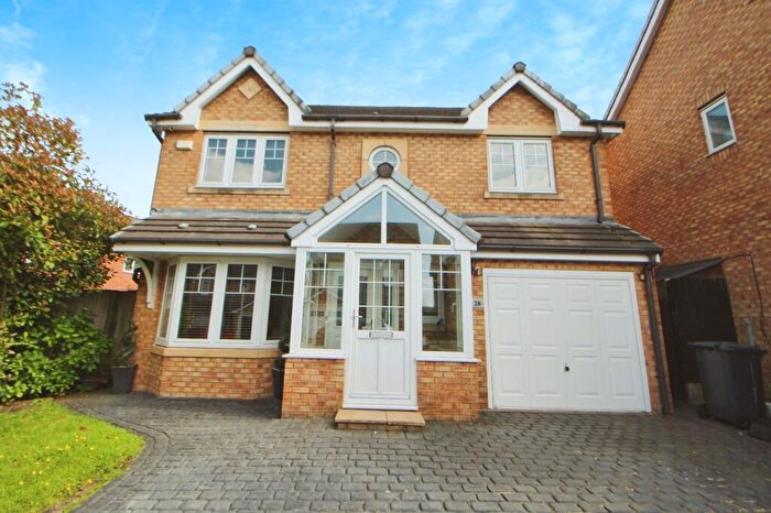 4 Bedroom Detached House To Rent In Kingfisher Way, Glossop, Derbyshire, SK13