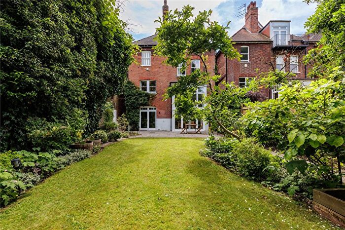 5 Bedroom Detached House For Sale In Rusholme Road, London, SW15
