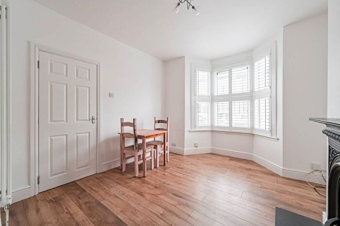 4 Bedroom Terraced House To Rent In Walthamstow, Walthamstow, London, E17