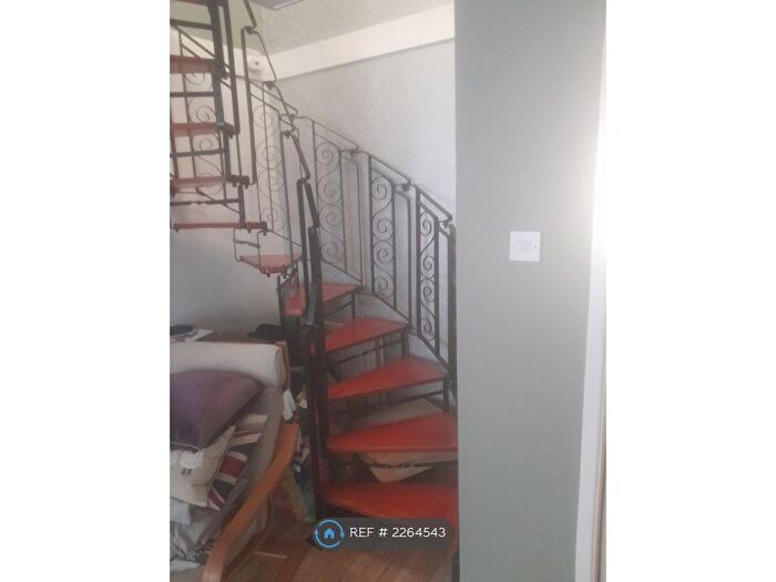 1 Bedroom End Of Terrace House To Rent In Applegarth Lane, East Yorkshire, YO16