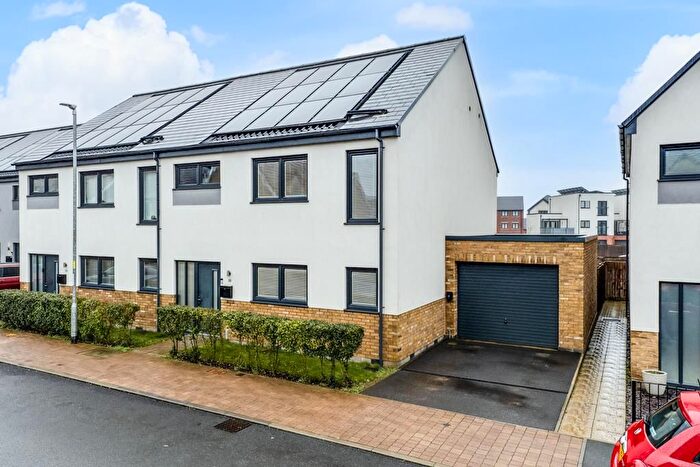 3 Bedroom Property For Sale In Holdenby Drive, Priors Hall, NN17