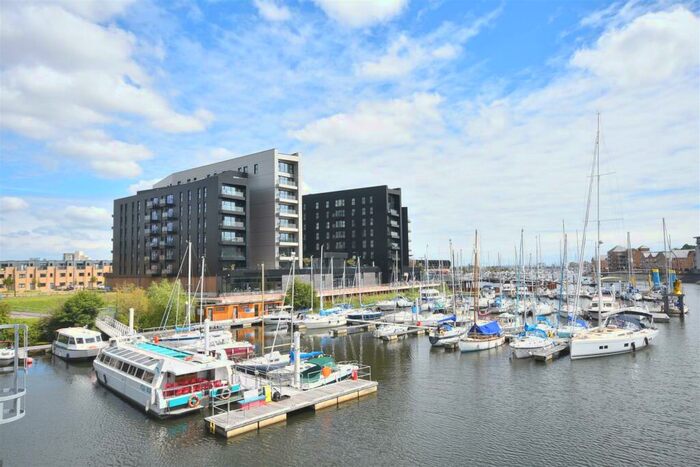 2 Bedroom Apartment To Rent In Bayscape, Watkiss Way, Cardiff, CF11