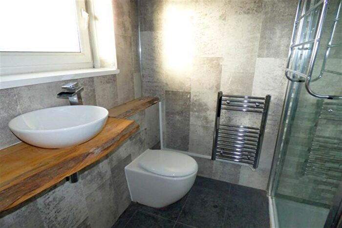 2 Bedroom End Of Terrace House To Rent In Brisbane Avenue, South Shields, NE34