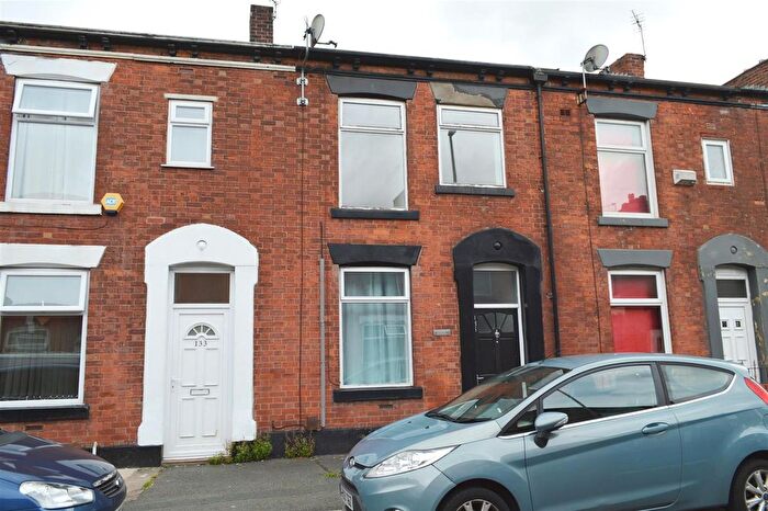 3 Bedroom Terraced House To Rent In Chapel Road, Hollinwood, Oldham, OL8