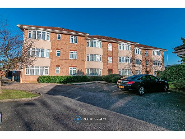 1 Bedroom Flat To Rent In Catherine Court, Ilford, IG2