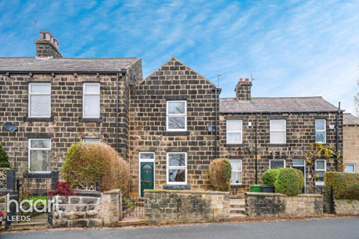 1 Bedroom Terraced House For Sale In Broadgate Lane, Leeds, LS18