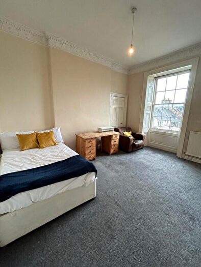 5 Bedroom Flat To Rent In Leith Walk, Edinburgh, EH6