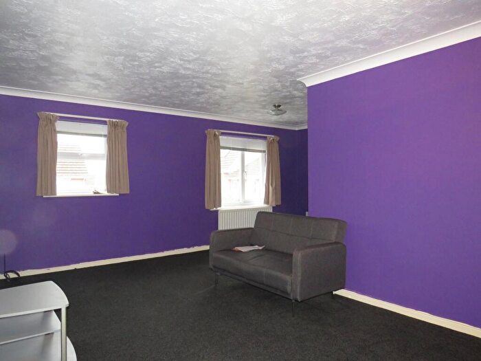 2 Bedroom Flat To Rent In Watling Street, Yeovil, BA21