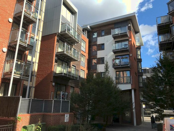 1 Bedroom Flat To Rent In Kimber House - City Centre, SO14
