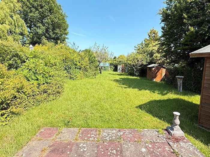 3 Bedroom Bungalow For Sale In Coombe Road, Steyning, BN44