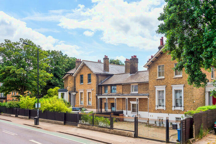 1 Bedroom Flat To Rent In Queens Road, London, SE15