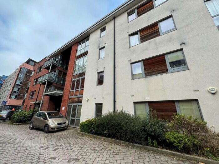 1 Bedroom Flat To Rent In Ratcliffe Court, Chimney Steps, Bristol, BS2