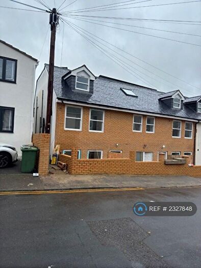 1 Bedroom Flat To Rent In First Floor, Maidstone, ME15