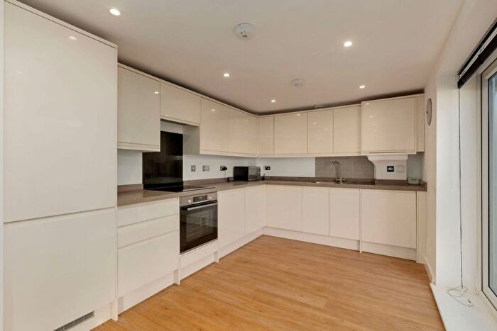 1 Bedroom Flat To Rent In St. Johns Hill, Sevenoaks, TN13