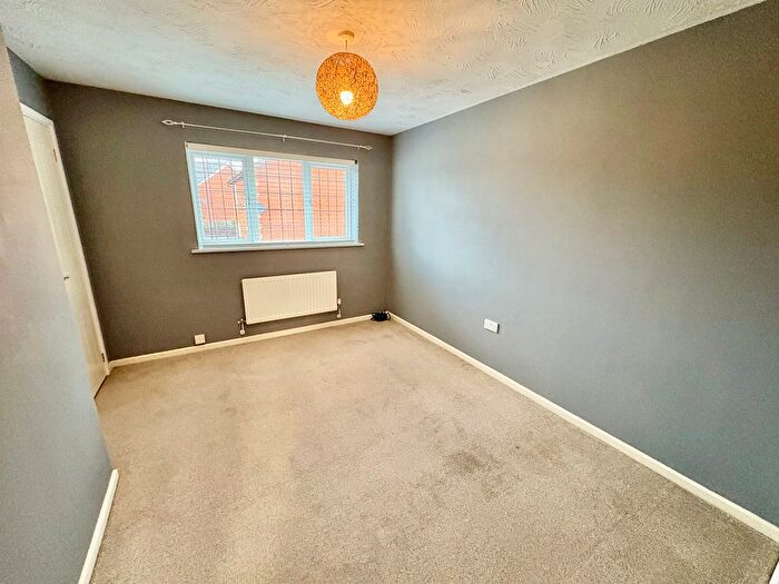 2 Bedroom End Of Terrace House To Rent In Lornas Field, Peterborough, PE7