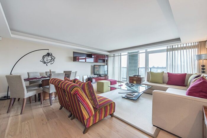 3 Bedroom Flat To Rent In Hyde Park Gate, London, SW7