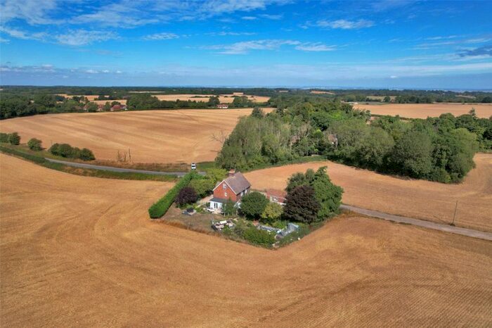 4 Bedroom Detached House For Sale In Woodside Green, Lenham, Maidstone, Kent, ME17
