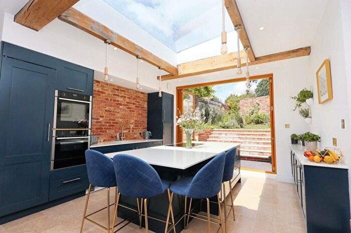 4 Bedroom Terraced House For Sale In Bank Street, Bishops Waltham, SO32