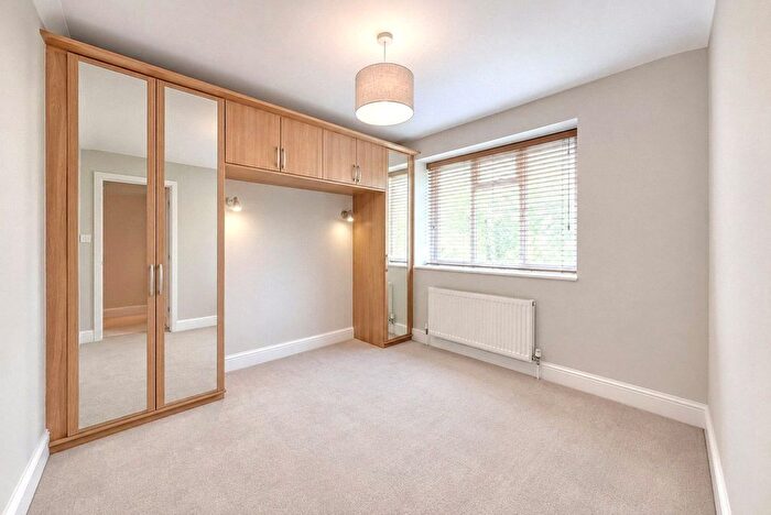 2 Bedroom Flat To Rent In Repton House, Whitelands Park, Putney, SW15