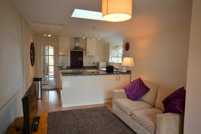 1 Bedroom Flat To Rent In London Road, Cambridge, CB22