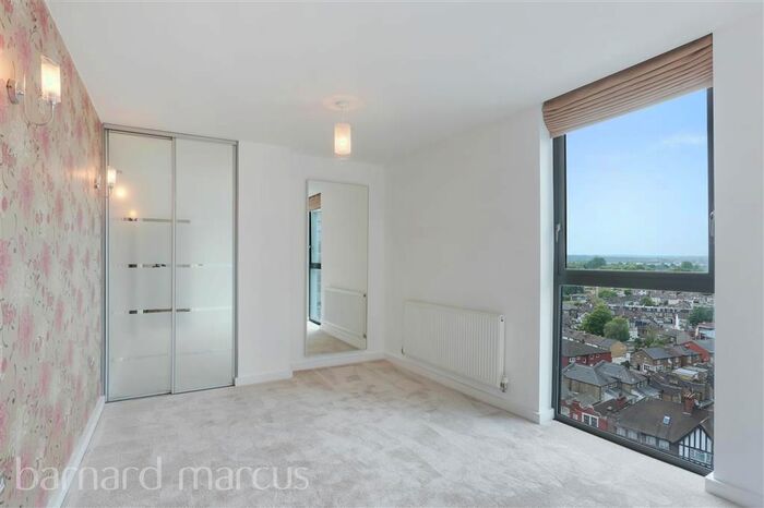 1 Bedroom Flat To Rent In Masons Avenue, Croydon, CR0