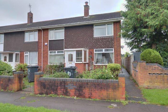 3 Bedroom Terraced House For Sale In East Road, Brinsford, Wolverhampton, WV10