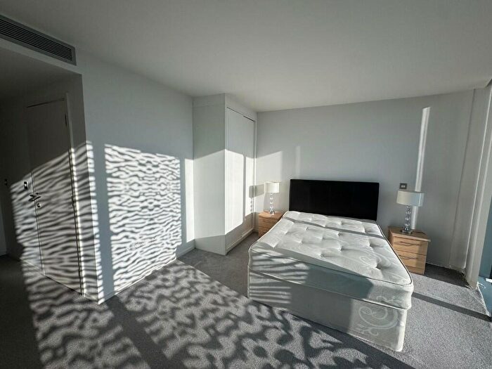 2 Bedroom Apartment To Rent In Holloway Circus Queensway, Birmingham, B1
