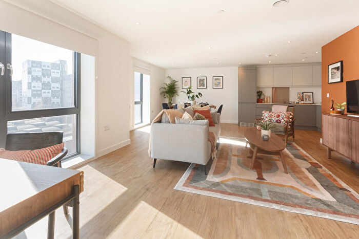 2 Bedroom Apartment For Sale In Phoenix, Leeds, LS9