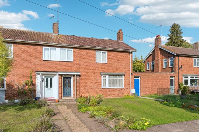 3 Bedroom Semi-Detached House For Sale In Purwell Lane, Hitchin, SG4