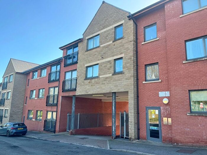 2 Bedroom Flat To Rent In Primrose Drive, Ecclesfield, Sheffield, South Yorkshire, Uk, S35