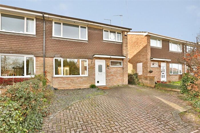 3 Bedroom Semi Detached House For Sale In Brooks Close, Ringwood, Hampshire, BH24