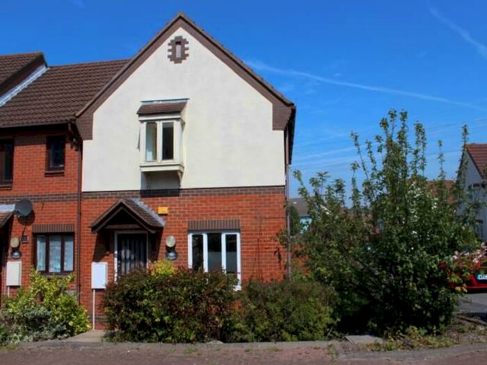 3 Bedroom House To Rent In The Barrows, Locking Castle, Weston-super-Mare, BS22