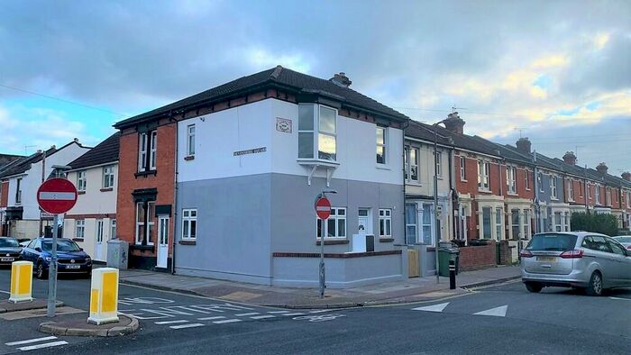 1 Bedroom End Of Terrace House To Rent In Francis Avenue, Southsea, PO4