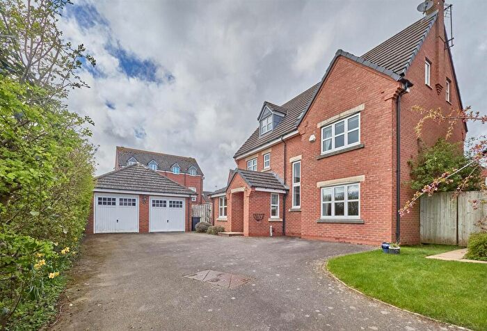 5 Bedroom Detached House For Sale In De Havilland Way, Burbage, Hinckley, LE10