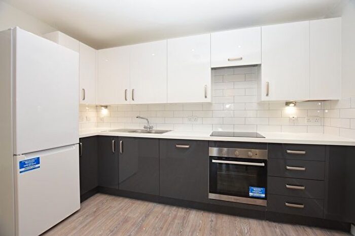 2 Bedroom Flat To Rent In Acorn Street, Sheffield, S3