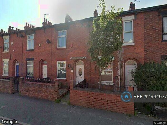 3 Bedroom Terraced House To Rent In Reddish Lane, Manchester, M18