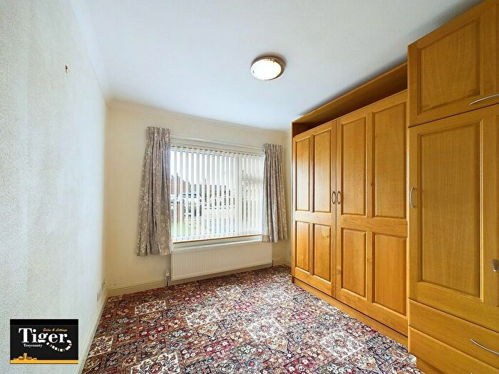 2 Bedroom Semi-Detached Bungalow For Sale In Highfield Road, Blackpool, FY4