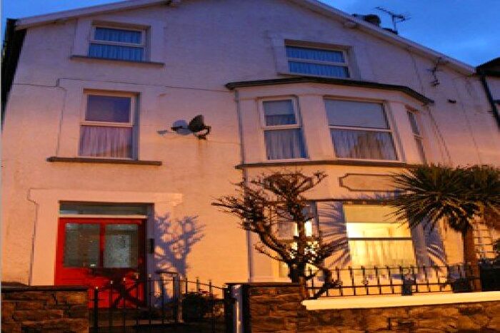 1 Bedroom Flat To Rent In Bodhyfryd Road, Llandudno, LL30