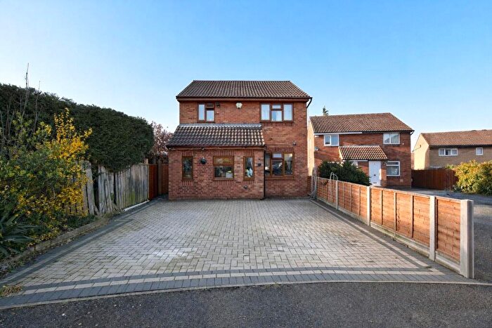 3 Bedroom Detached House For Sale In Piccadilly Close, Roselands, Northampton, NN4