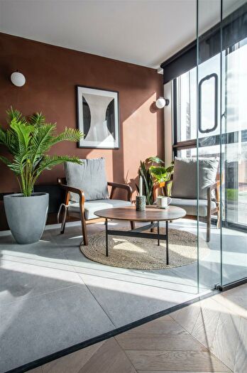 2 Bedroom Flat For Sale In Manchester, M15