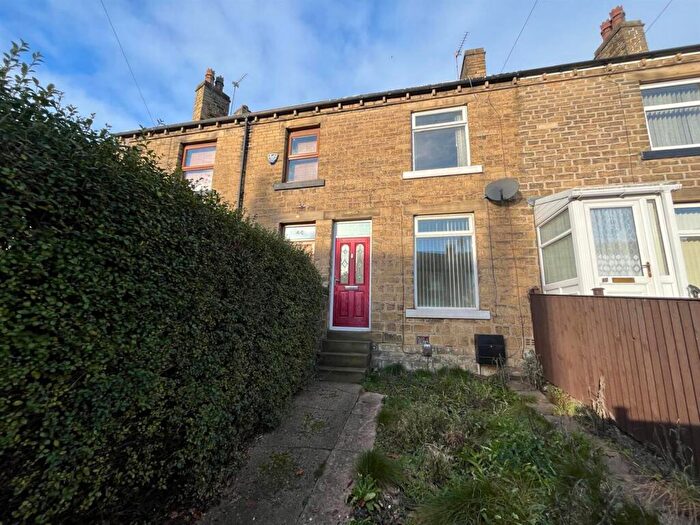 2 Bedroom House For Sale In Luck Lane, Huddersfield, HD1