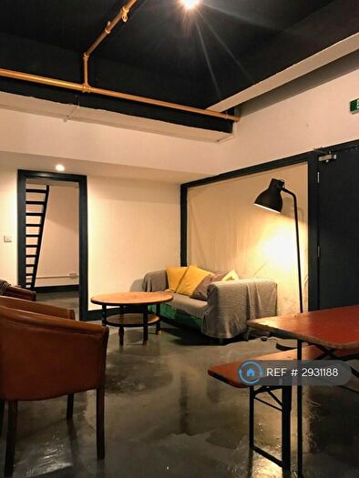 3 Bedroom Flat To Rent In Enterprise House, London, E9