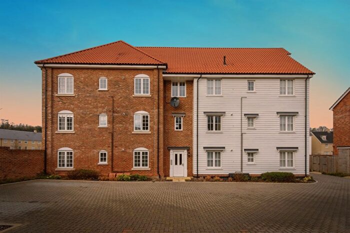 2 Bedroom Flat For Sale In Quarry Avenue, Needham Market, Ipswich, IP6